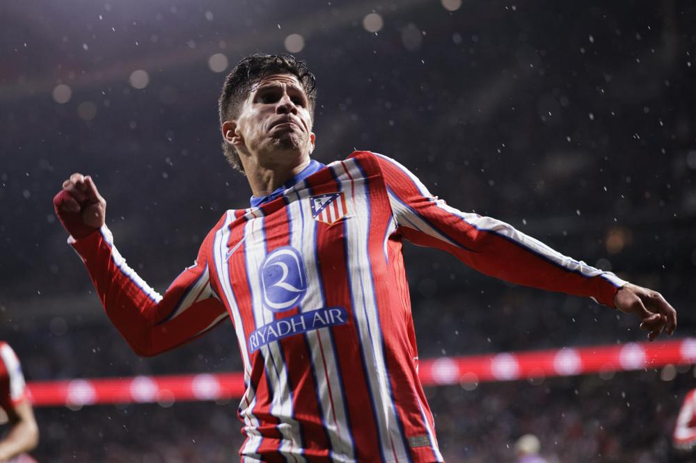 临巨大的压 临巨大的压